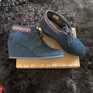 Blue Suede Tom Wedges